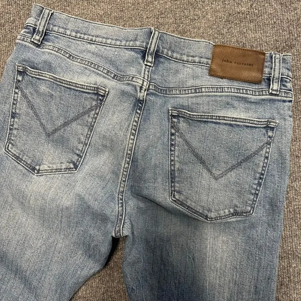 John Varvatos Men’s JV 702 - Slim Fit Jeans Stone Wash Designer Denim 32x31